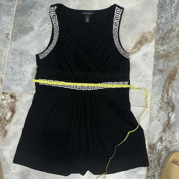 WHBM Black Sleeveless Top - Picture 6 of 8